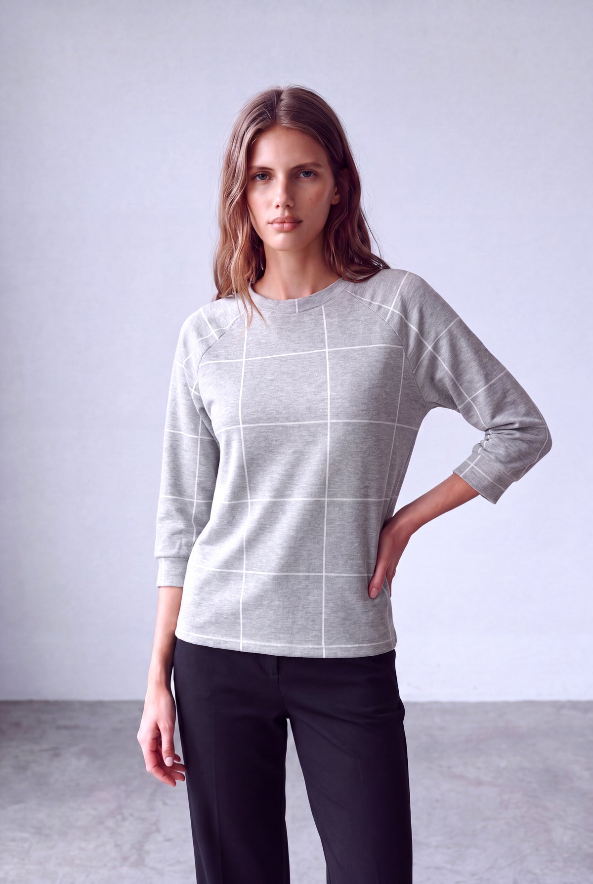 Açık Gri Melanj Kadın Açık Gri Melanj İnterlok Bisiklet Yaka 3/4 Kol Kare Desenli Bluz RILEY - Top - Westmark London EU(TR) Store Organik Pamuklu Sürdürülebilir Moda