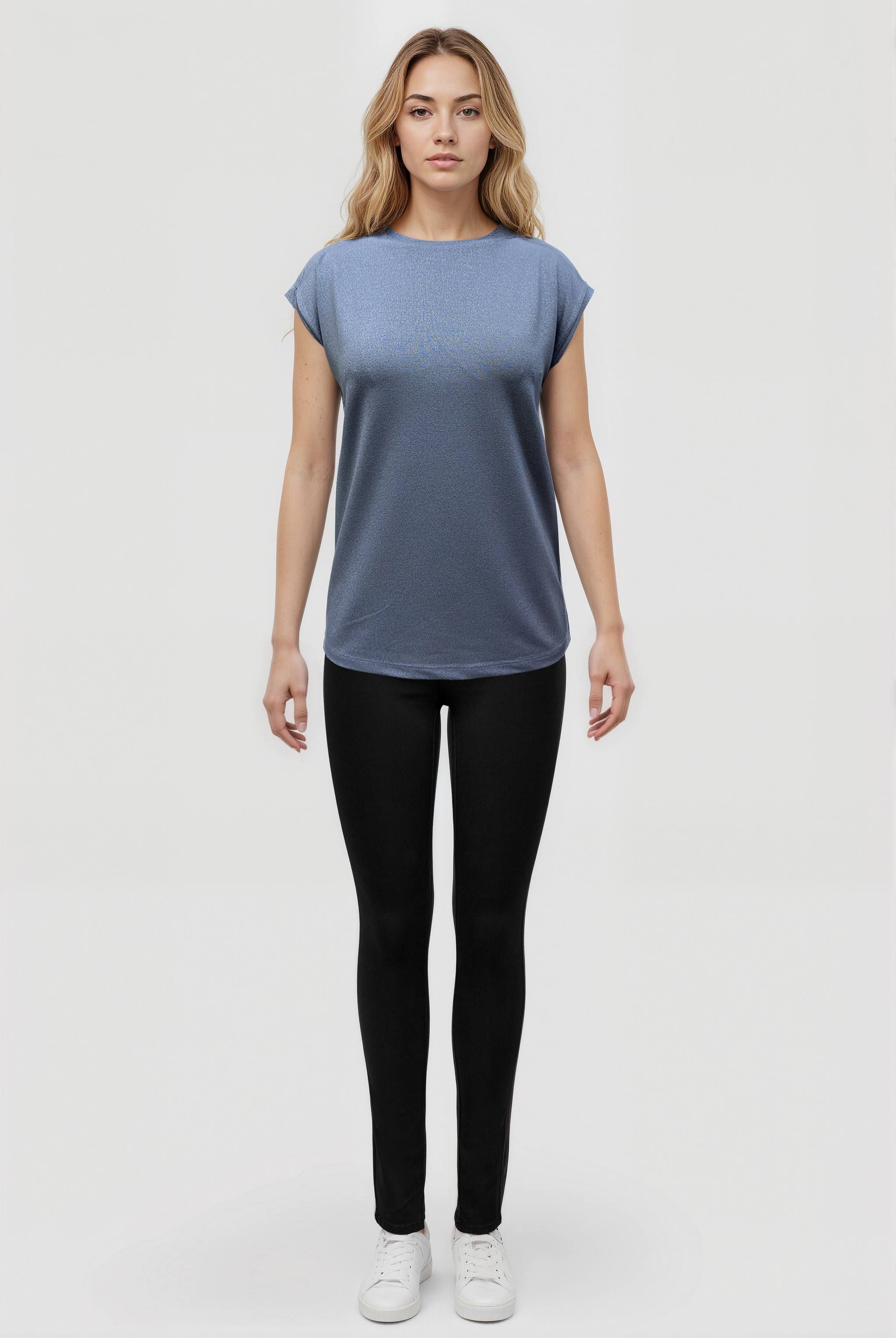 Gümüş Bisiklet Yaka Simli Kısa Kollu Kadın T-Shirt SKY GLITTER S/S TOP - T-Shirt - Westmark London EU(TR) Store Organik Pamuklu Sürdürülebilir Moda