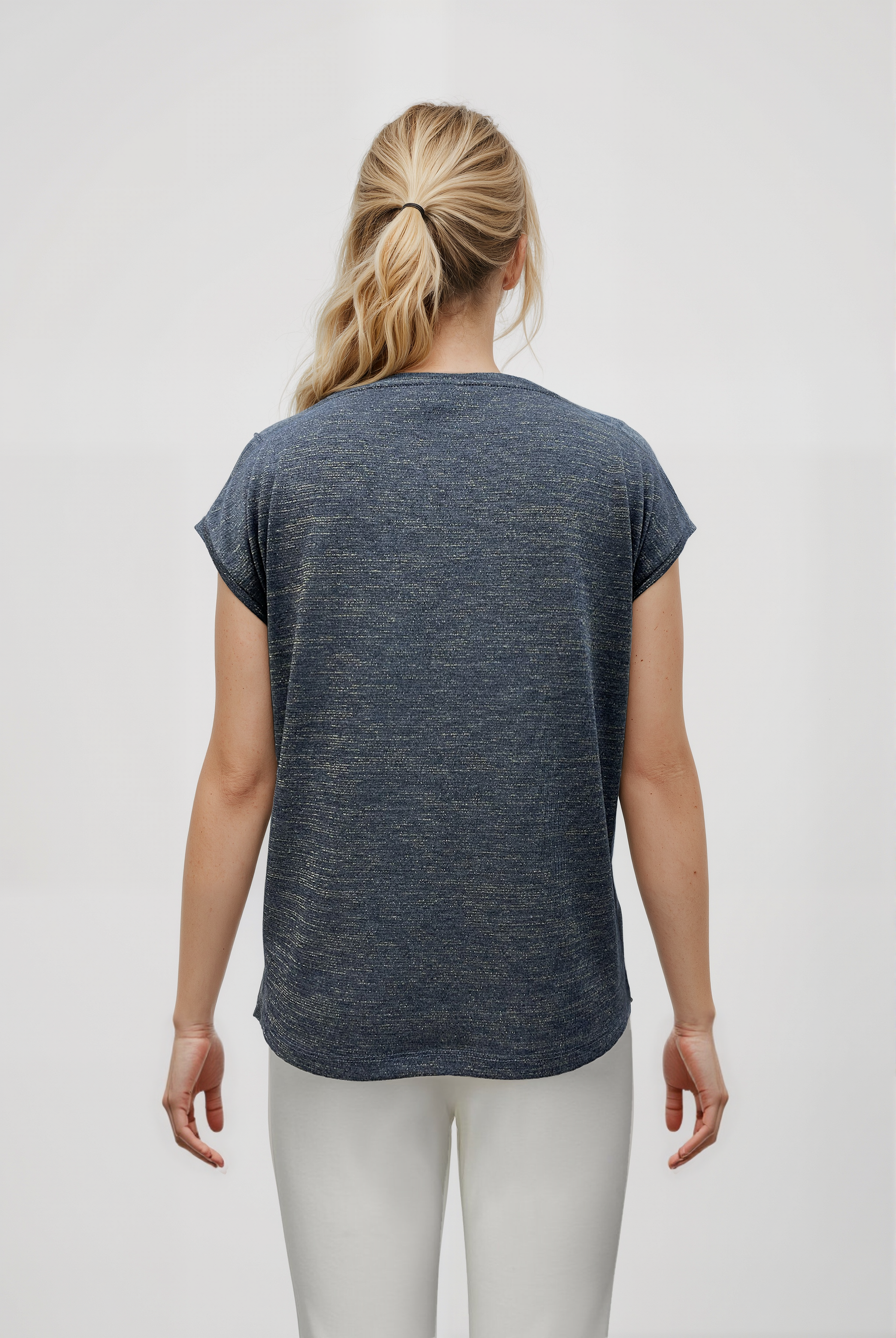 Gri ve Altın Bisiklet Yaka Simli Kısa Kollu Kadın T-Shirt SKY GLITTER S/S TOP - T-Shirt - Westmark London EU(TR) Store Organik Pamuklu Sürdürülebilir Moda