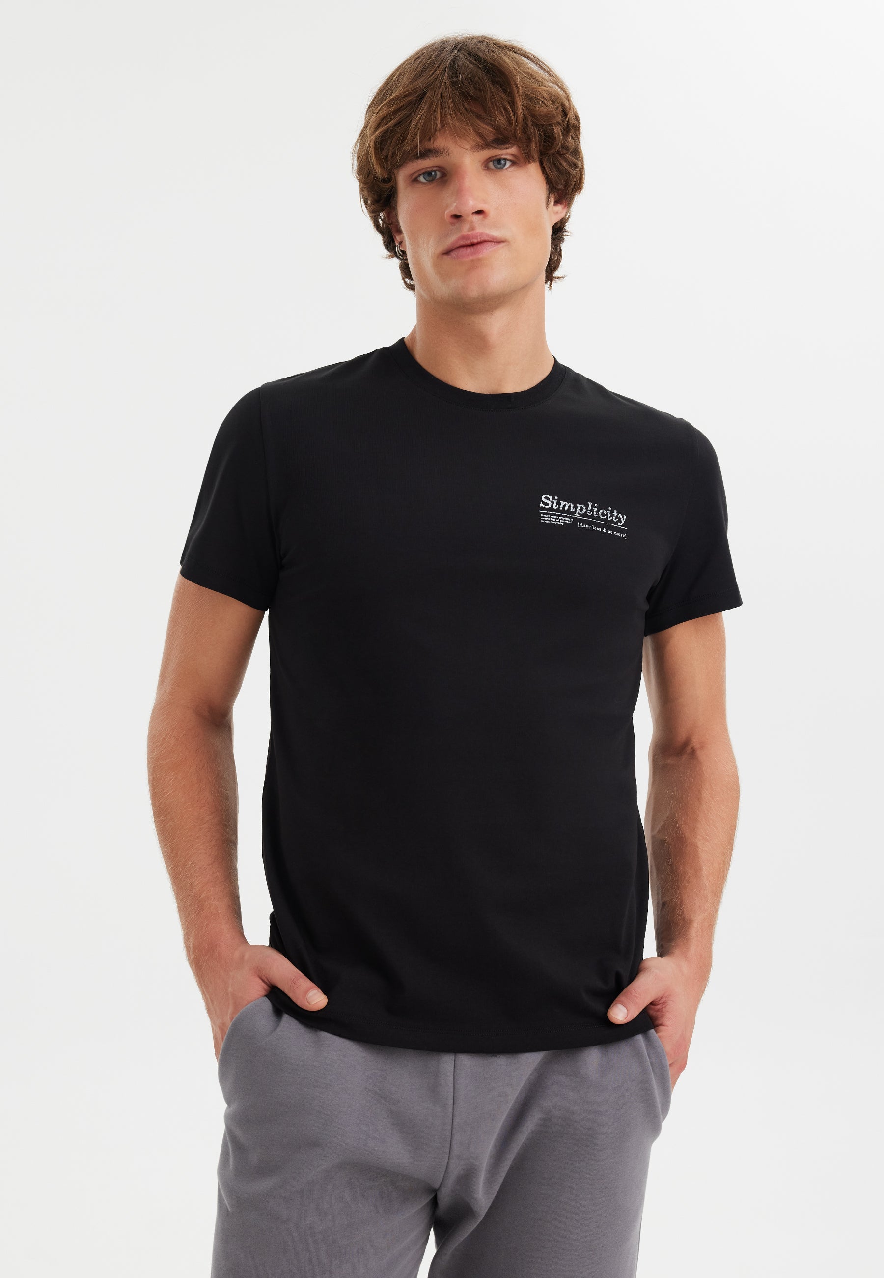 Siyah Baskılı Bisiklet Yaka Pamuklu Erkek T-Shirt WMEMBROIDERY SIMPLICITY - T-Shirt - Westmark London EU(TR) Store Organik Pamuklu Sürdürülebilir Moda