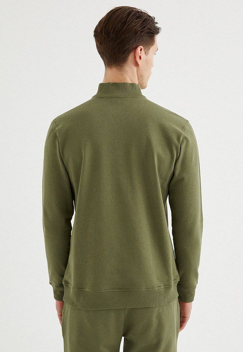 CORE HALF ZIP SWEAT in Capulet Olive - Sweatshirt - Westmark London EU(TR) Store Organik Pamuklu Sürdürülebilir Moda