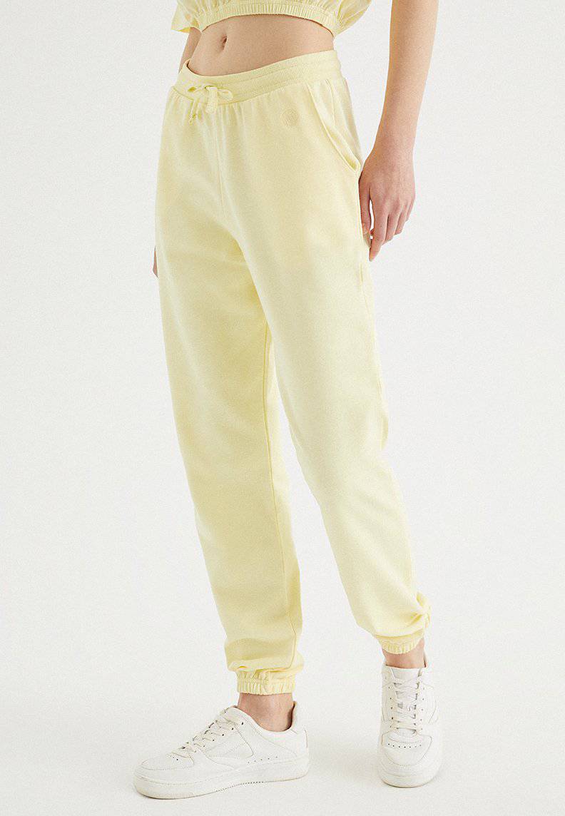 ENJOY CUFFED JOGGER in French Vanilla - Sweatpant - Westmark London EU(TR) Store Organik Pamuklu Sürdürülebilir Moda