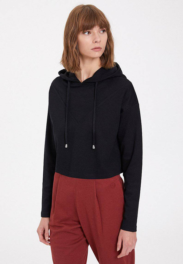 ESSENTIALS CROPPED HOODIE in Black - Sweatshirt - Westmark London EU(TR) Store Organik Pamuklu Sürdürülebilir Moda