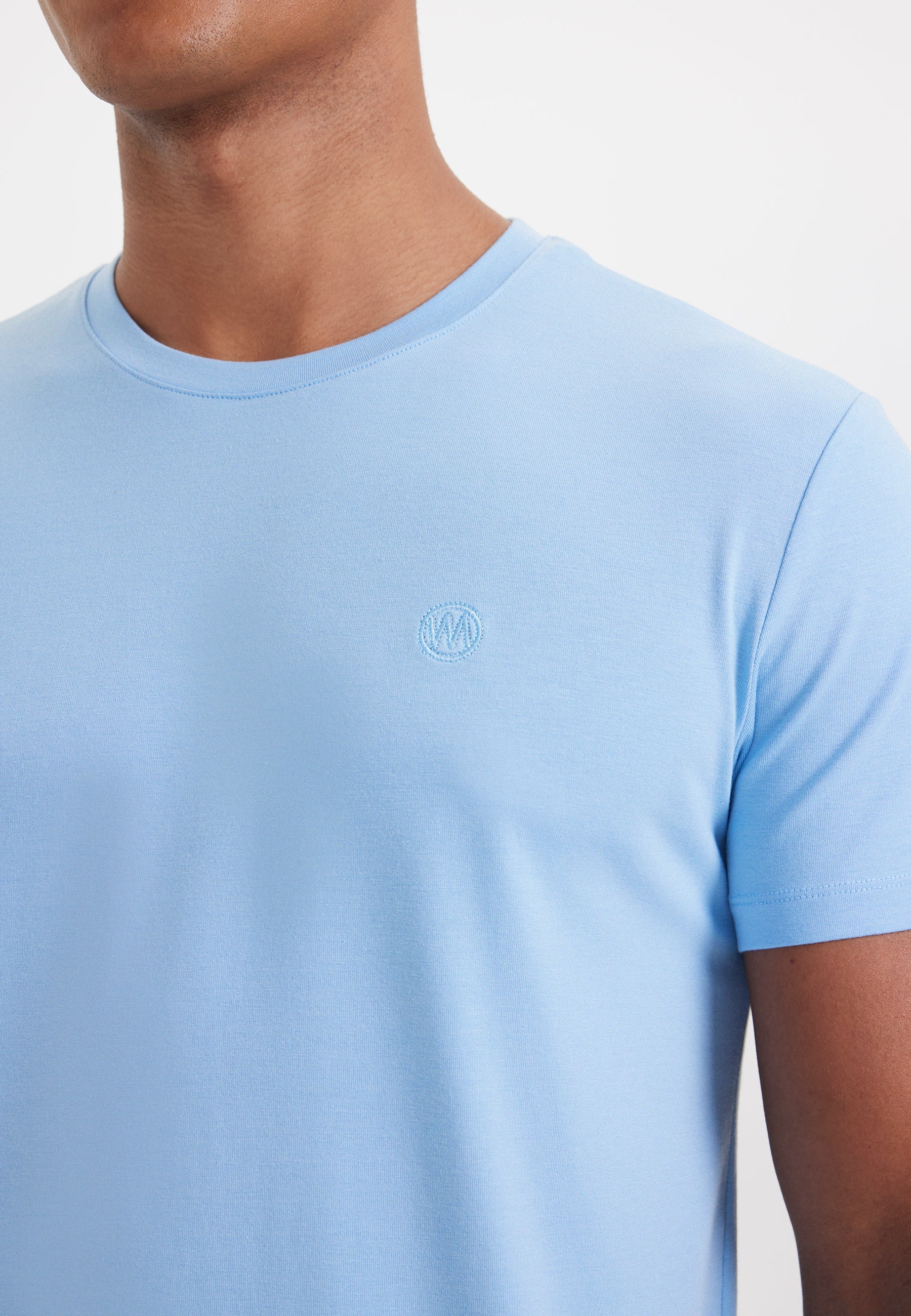 Açık Mavi Bisiklet Yaka Regular Fit Modal Pamuk Karışımlı Basic Erkek T-Shirt PARKER - T-Shirt - Westmark London EU(TR) Store Organik Pamuklu Sürdürülebilir Moda