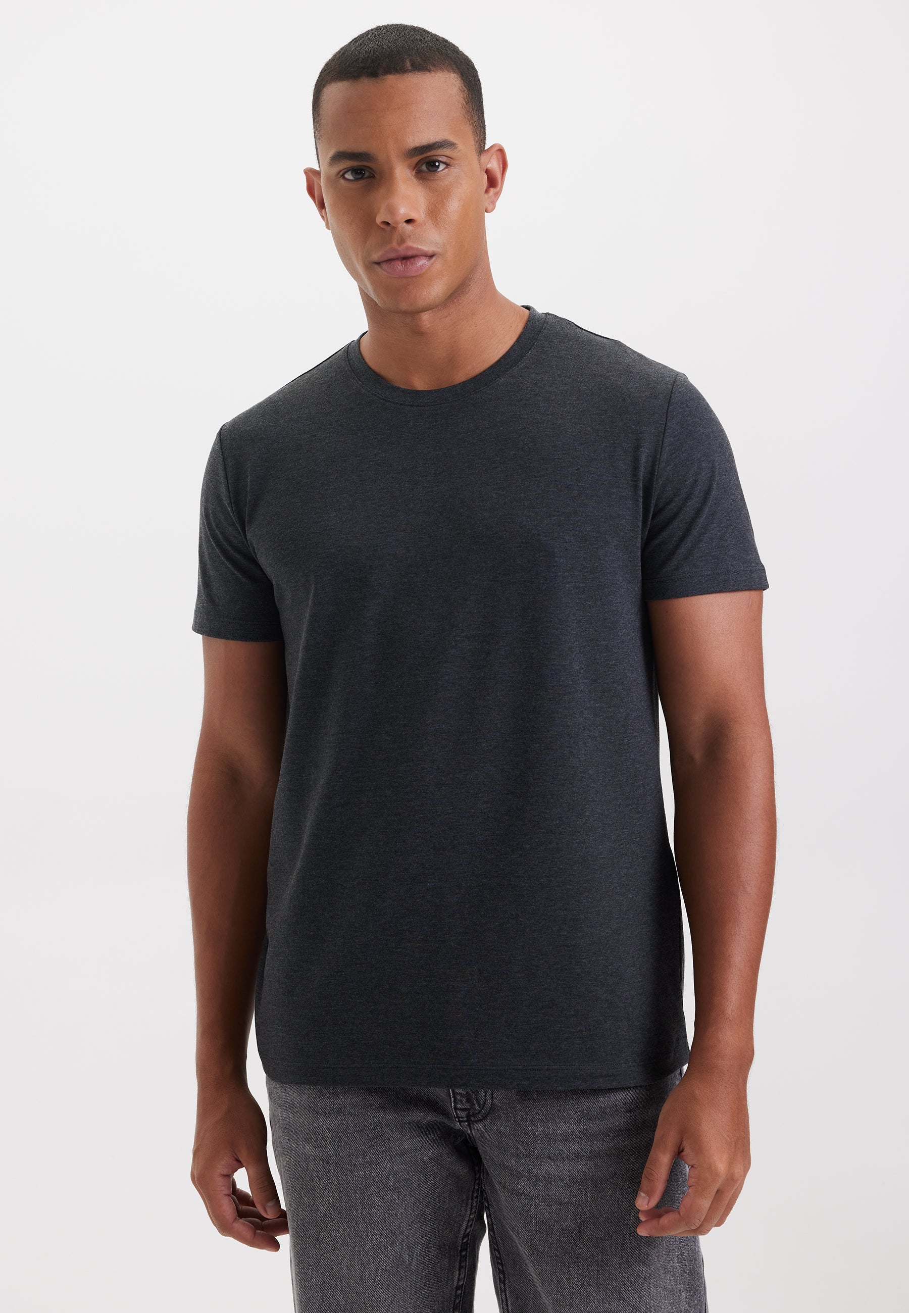 Koyu Gri Melanj Bisiklet Yaka Regular Fit Basic Erkek T-Shirt MERLIN - T-Shirt - Westmark London EU(TR) Store Organik Pamuklu Sürdürülebilir Moda
