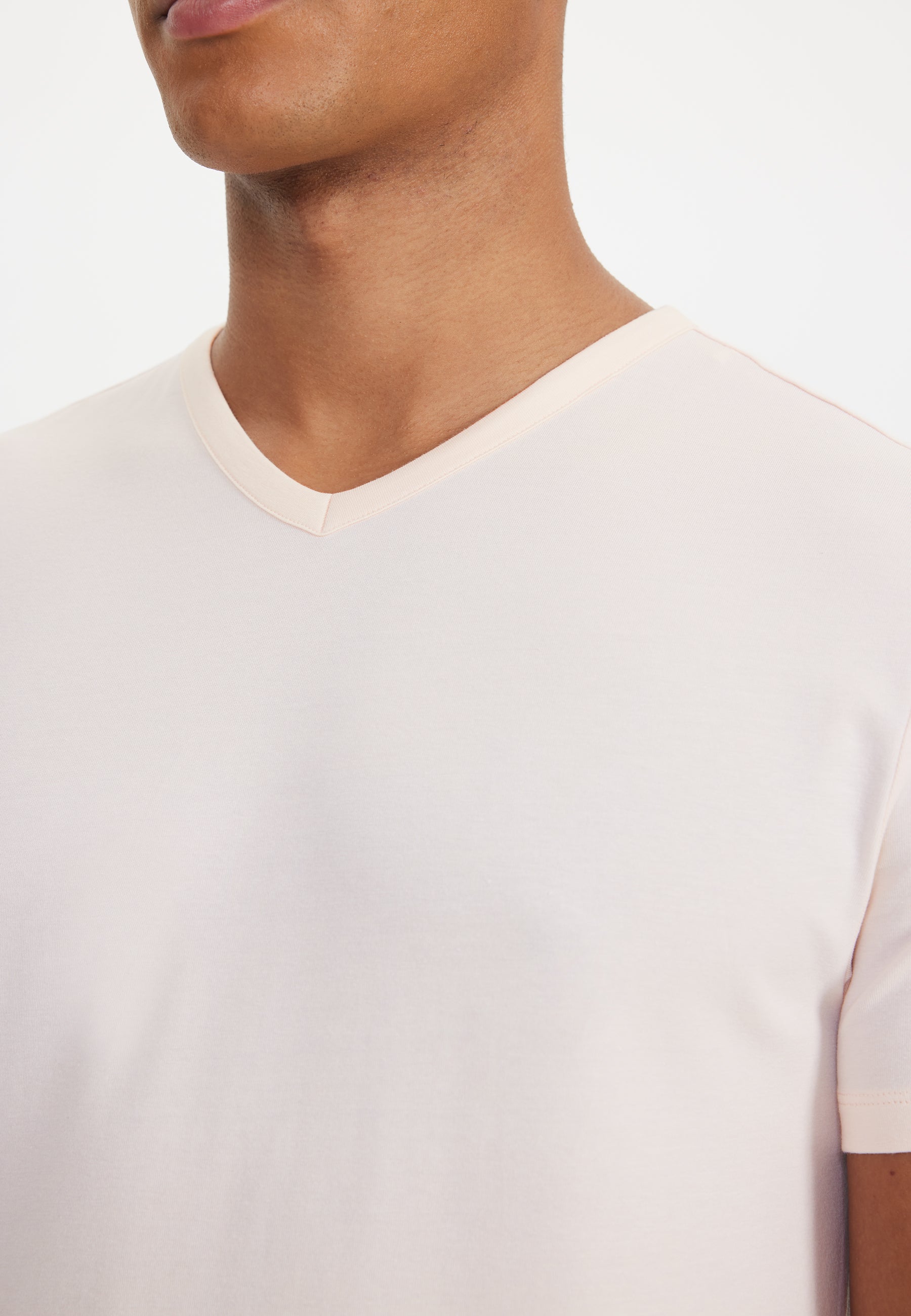 Somon V-Yaka Regular Fit Pamuk Elastan Karışımlı Basic Erkek T-Shirt THEO - T-Shirt - Westmark London EU(TR) Store Organik Pamuklu Sürdürülebilir Moda