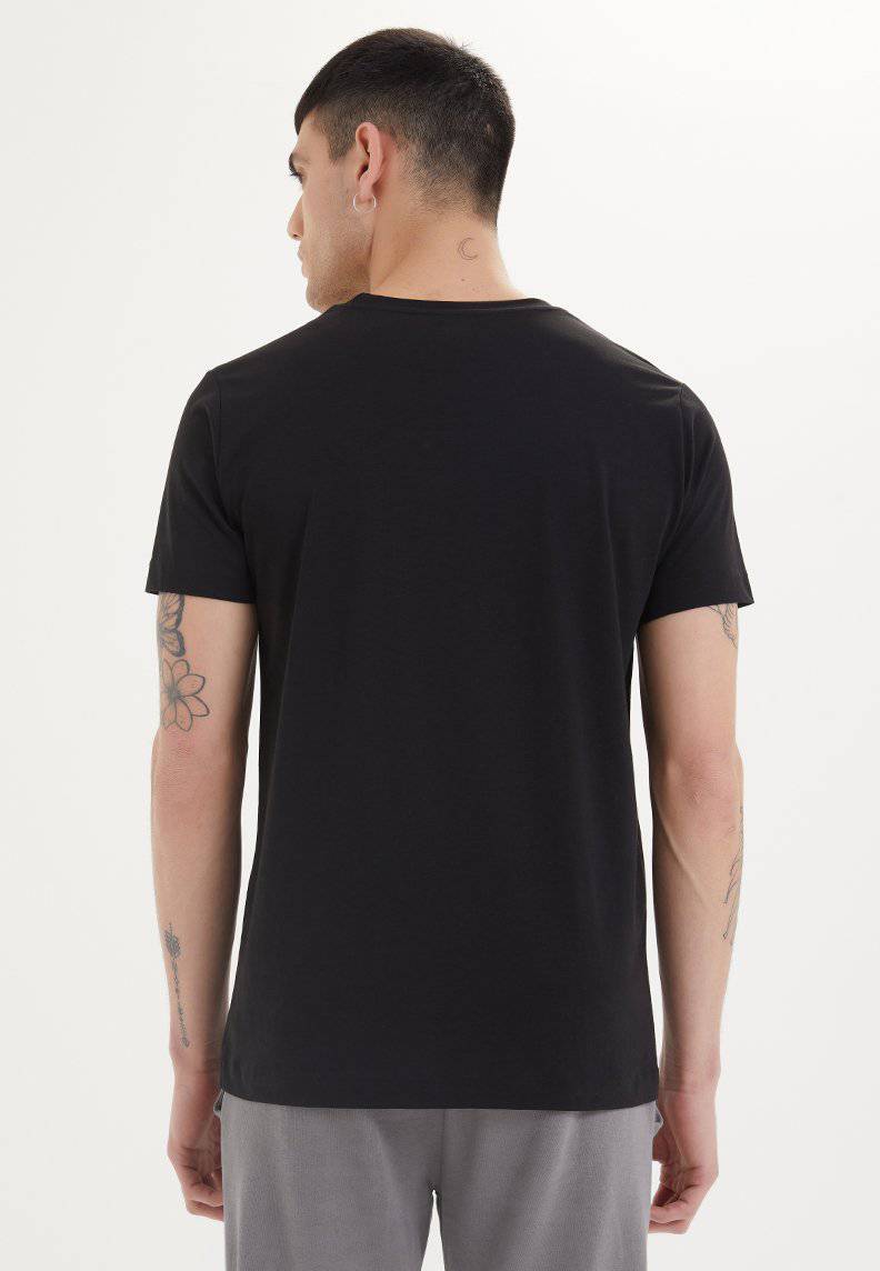 ESSENTIALS O-NECK T-SHIRT in Black - T-Shirt - Westmark London EU(TR) Store Organik Pamuklu Sürdürülebilir Moda
